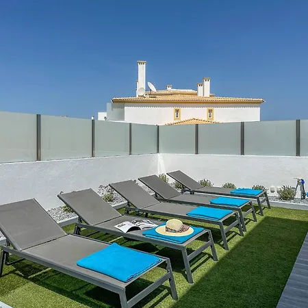 Luxury Walking Distance Galé Villa *