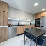 Luxury Walking Distance Gale Villa *